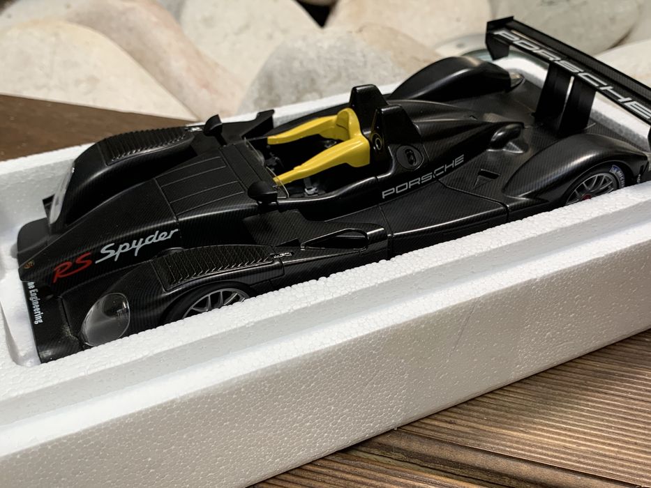 Porsche RS Spyder Carbon Body 1:18 Dealer edition
