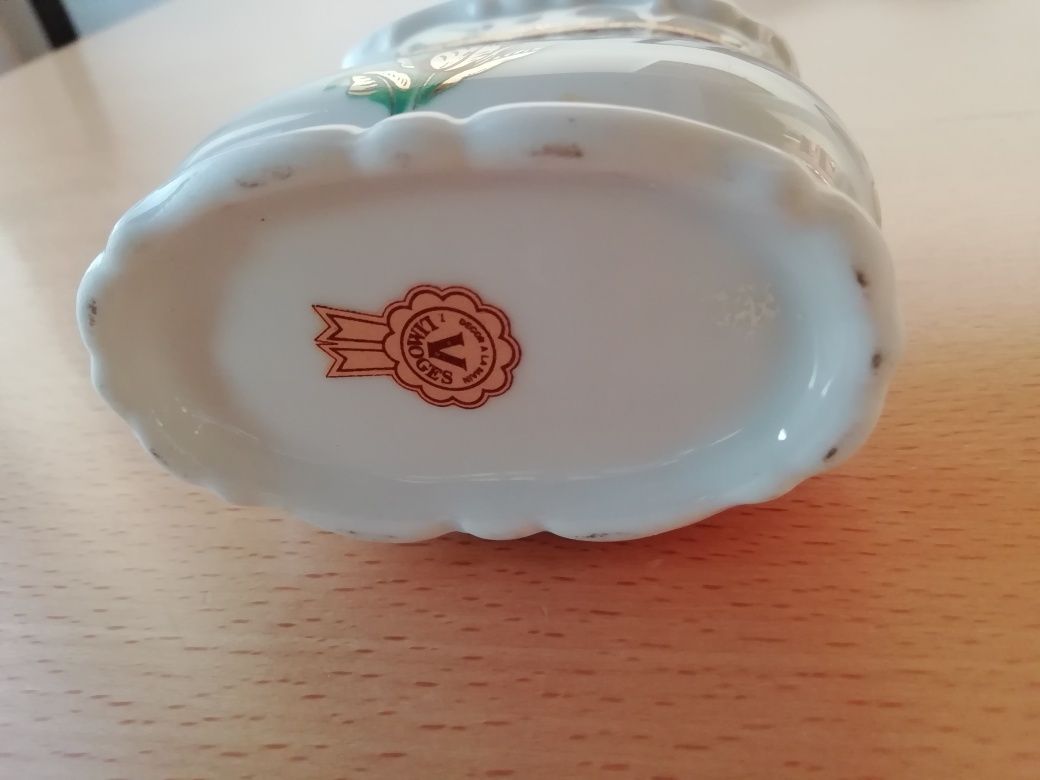 Conjunto de porta escovas em porcelana.