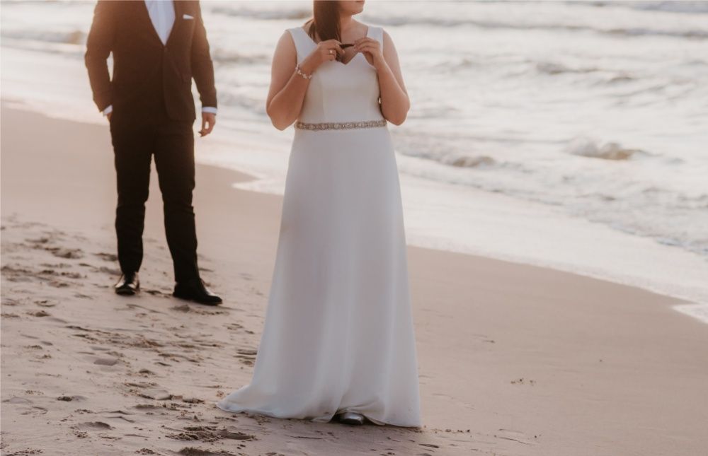 Klasyczna Suknia Ślubna ANNAIS BRIDAL r. 38-40 minimalistyczna