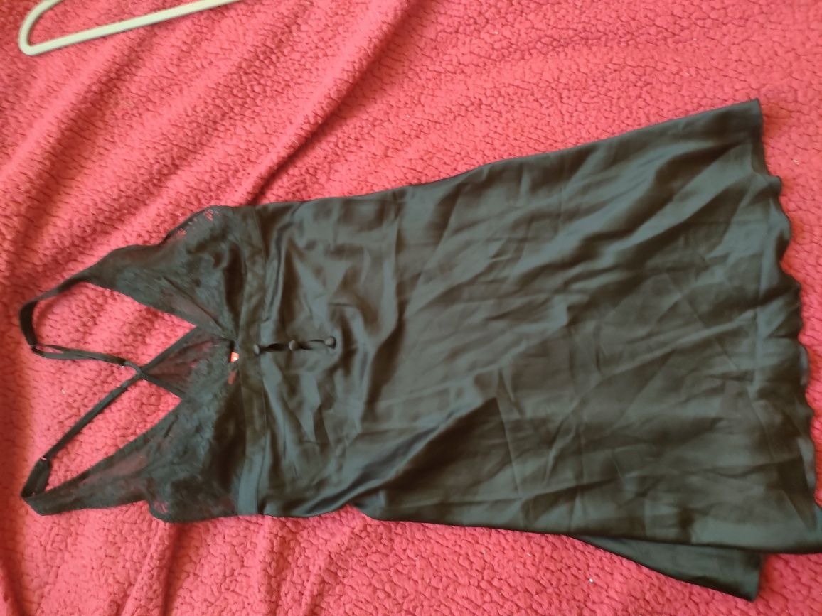 Koszulka nocna Triumph S/M .Z koronką.