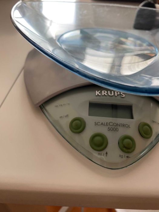balança electrónica, com taça