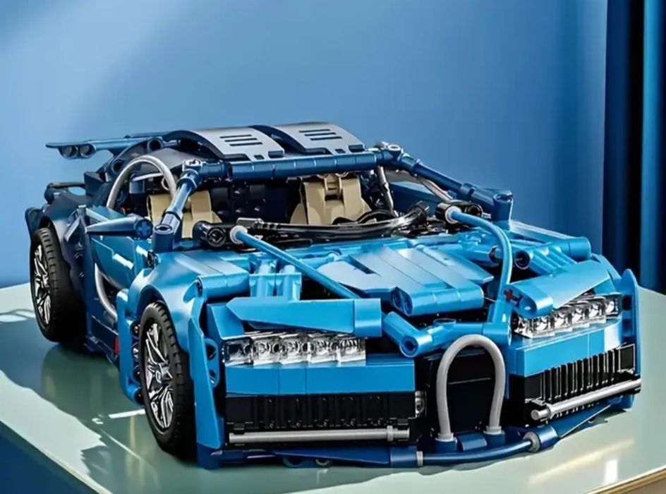Конструктор Lego Bugatti Chiron 1355 деталей