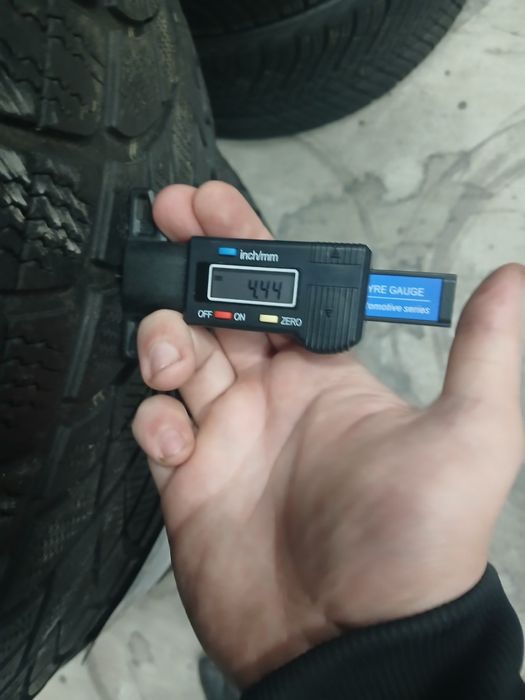 Зимові шини БВ 265/50 R19  DUNLOP  SP Winter Sport 3D