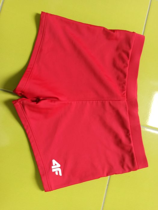 Kąpielówki czerwone dla chłopca, 4F rozmiar S