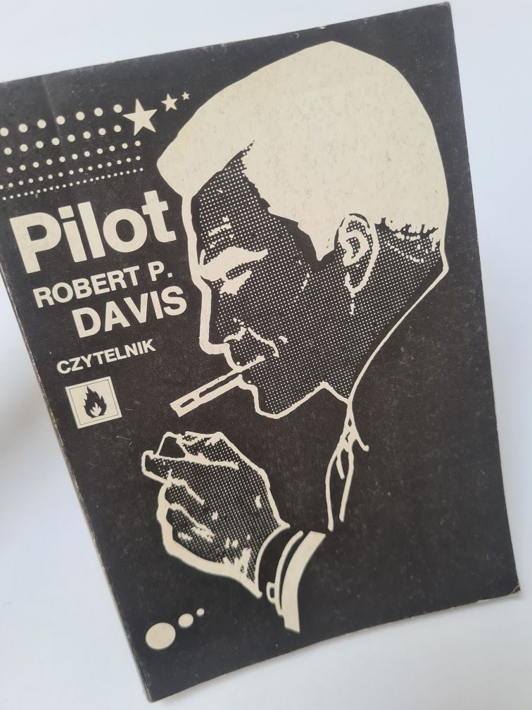 Pilot - Robert P. Davis. Książka