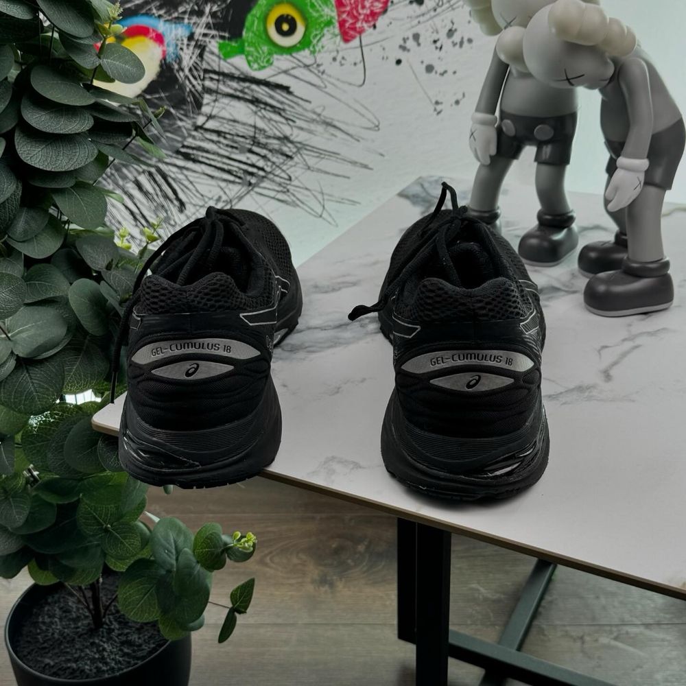 Кросівки Asics Gel Cumulus 50.5 розмір 374