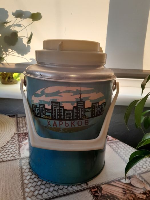 Продам термос  времен СССР