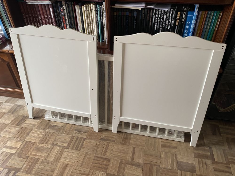 Berço ikea ( falta parafusos)