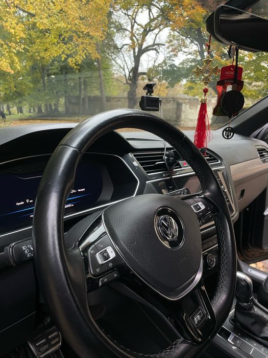 Volkswagen Tiguan 2018 SEL R-Line 2.0 TFSI 4 motion