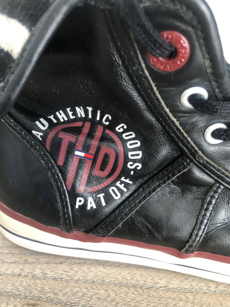 Czarne trampki tommy hilfiger