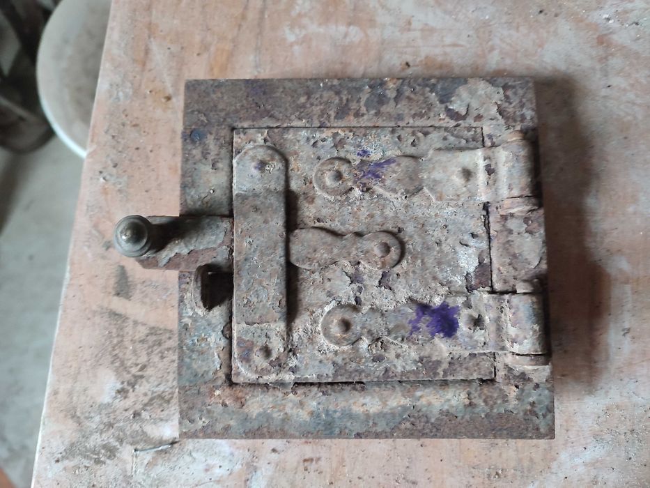 Продам старі дверцята