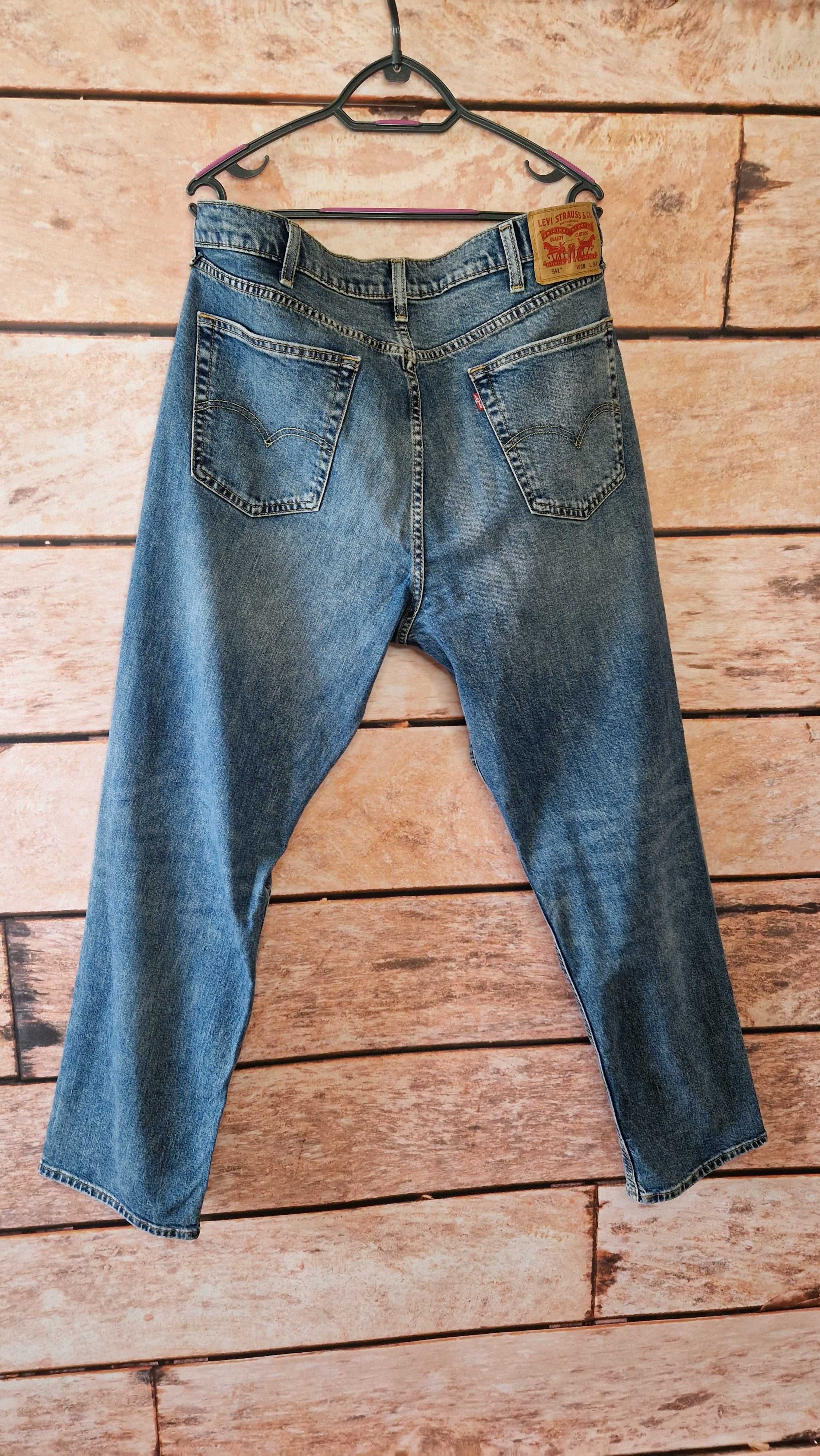 Spodnie męskie Levis model 541 W38 L34