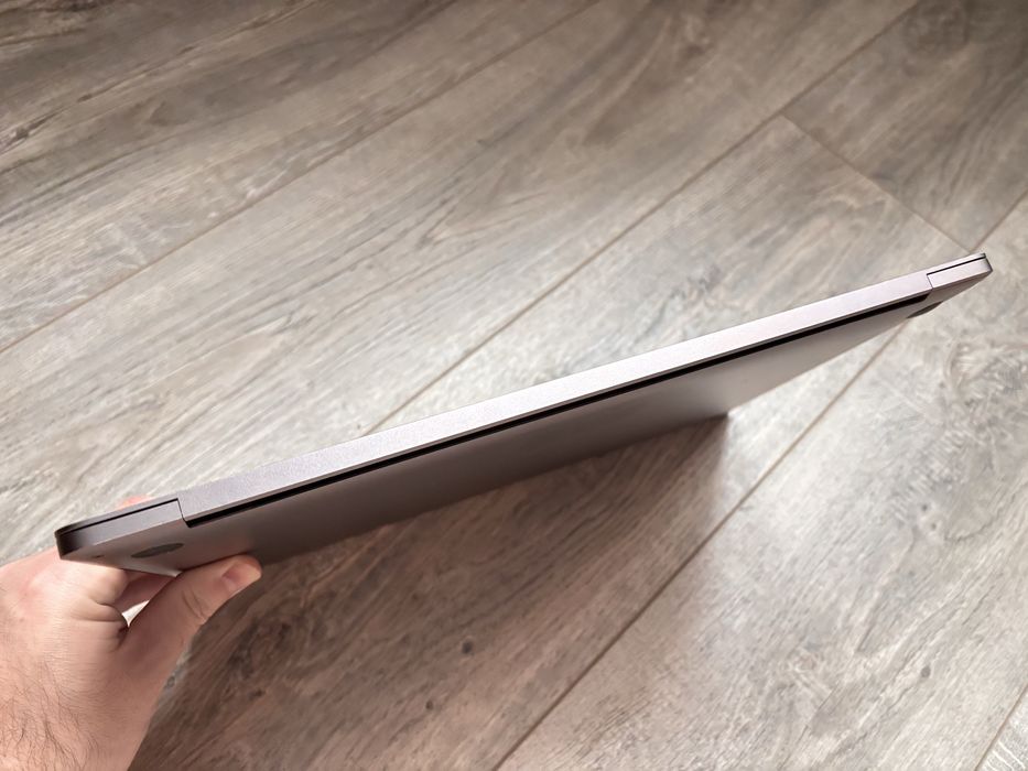 MacBook Pro 15'' 2018 A1990 (i7/16/512)