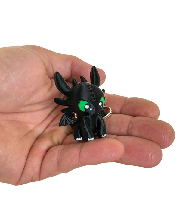 Smok Szczerbatek – brelok Nocna Furia 3D, figurka, prezent