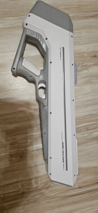 Водяний пістолет (автомат)