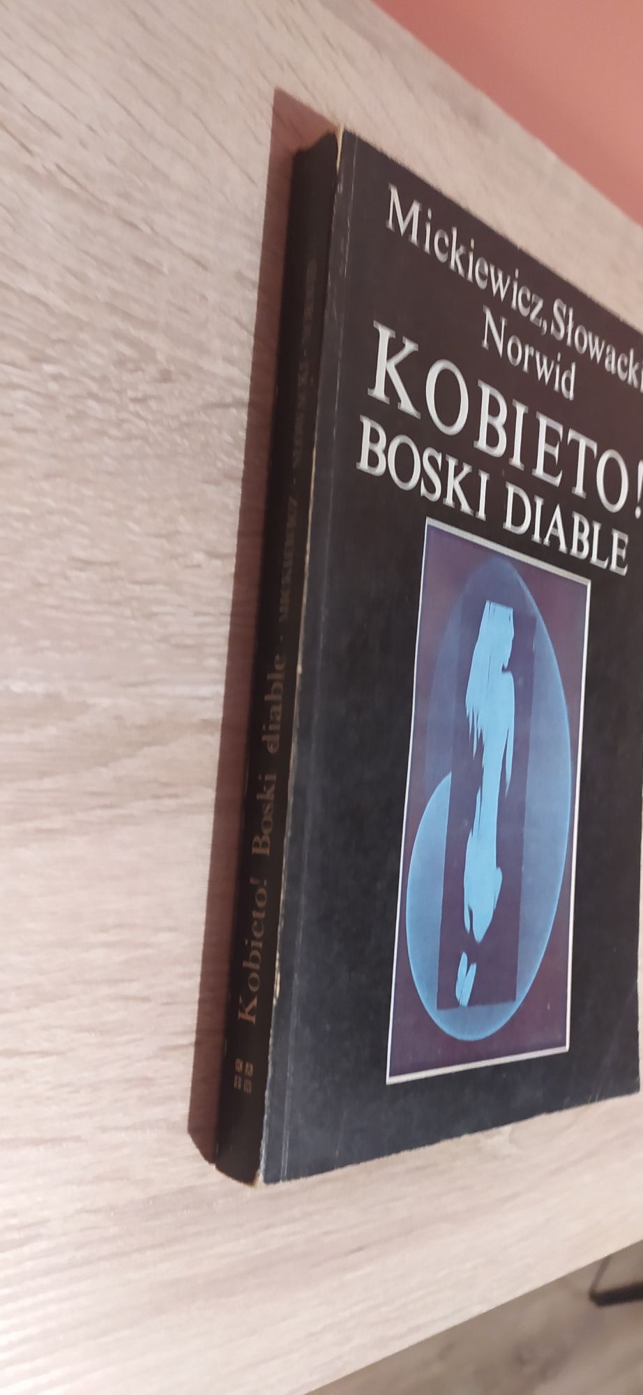 Kobieto! Boski diable