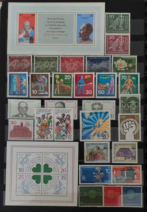 Klaser pełen czystych znaczków 1 plus gratis