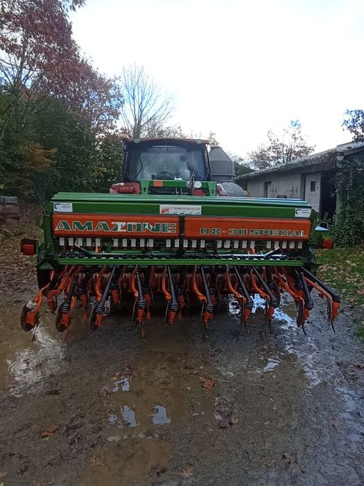 Siewnik zbożowy Amazone d8 talerzowy 3m