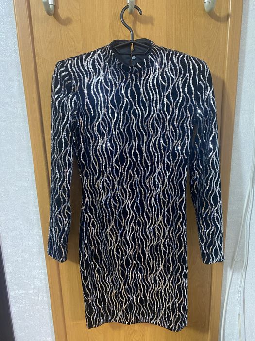 Вечірня сукня в пайєтках платье