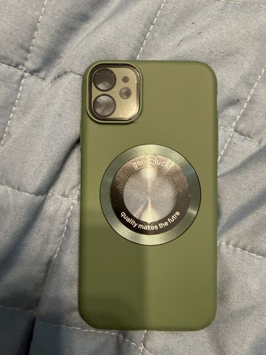 Чехол Iphone 11.