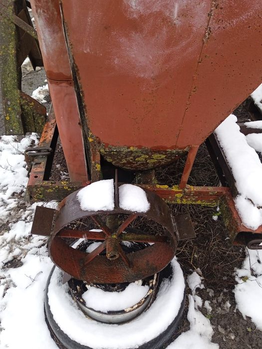 Катоплесаджалку навісна саморобна.