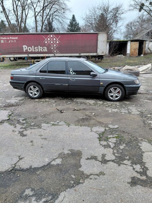 Продам пежо на газу