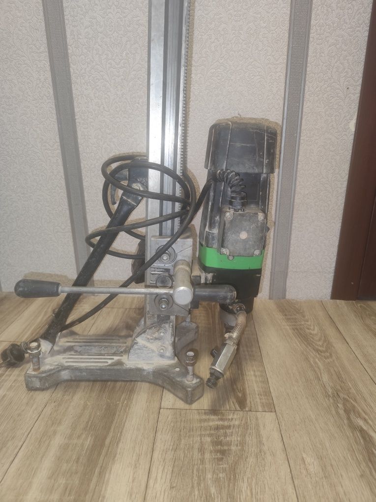 Установка алмазного буріння з нахилом EIBENSTOCK DB 200 GR