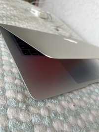 Продам MacBook air 4/121,12 гб памяті