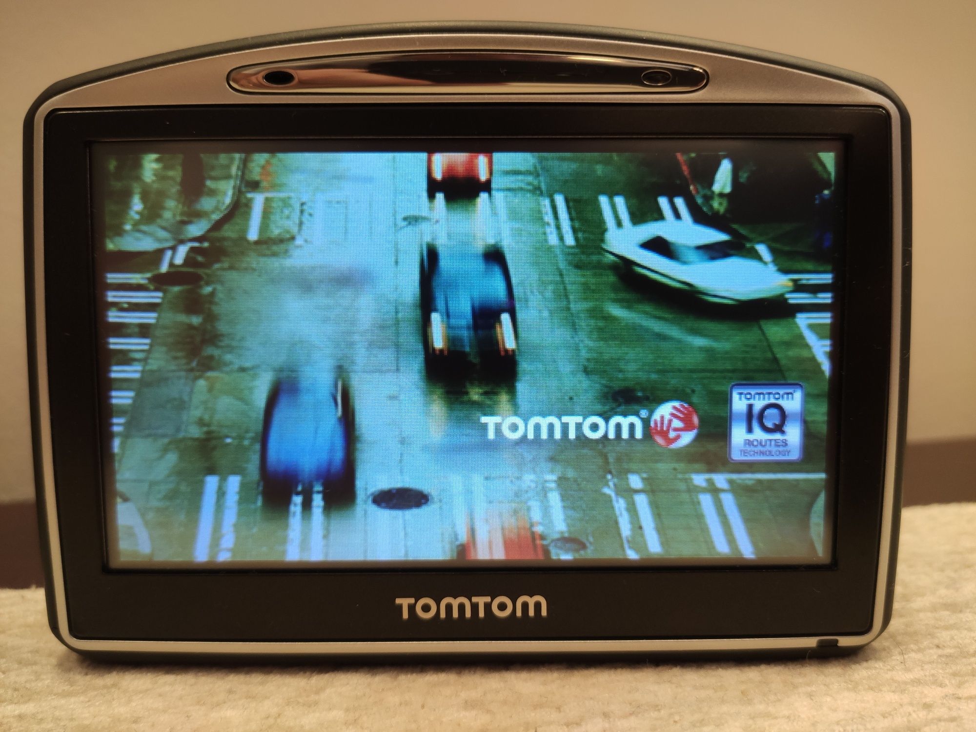 Vendo GPS TOMTOM GO 730 - Excelente estado