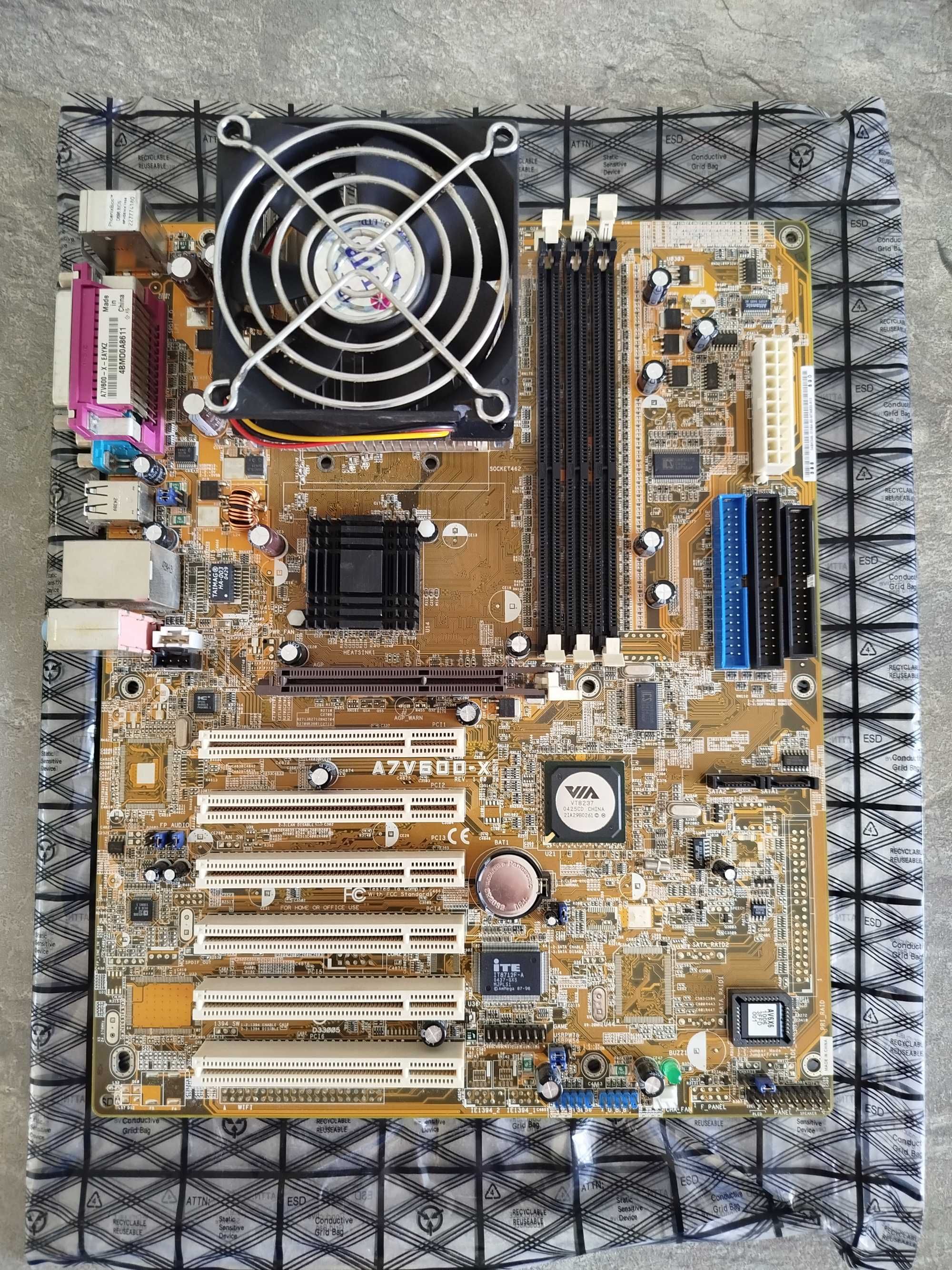 Ретро вінтаж набір  Asus A7V600X (KT600)+Sempron 2800 + AGP GF 4MX4000