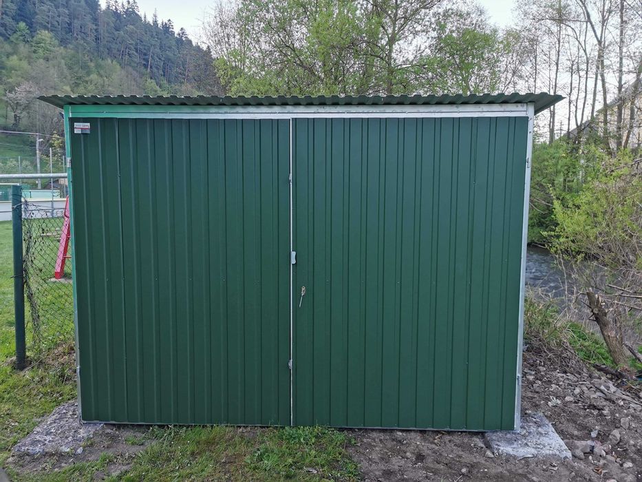 Garaż blaszany 2x3 3x5 3x6 6x5 6x6 5x7 w gatunku Garaż blaszak Schowek