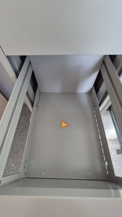 Szafa szafy kartotekowe  metalowe 4 szuflady
