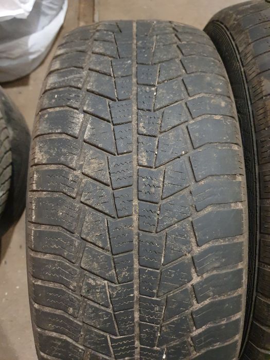 Резина Gislaved r16 215/60 зима