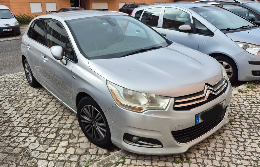 Citroën C4 1.6 HDi 112cv Automático – 2012, Muito Bem Estimado