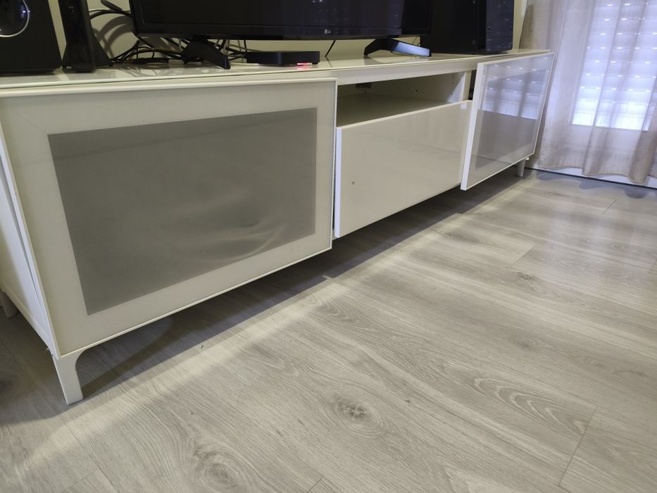 Móvel TV 2 portas, 1 gaveta e 1 prateleira