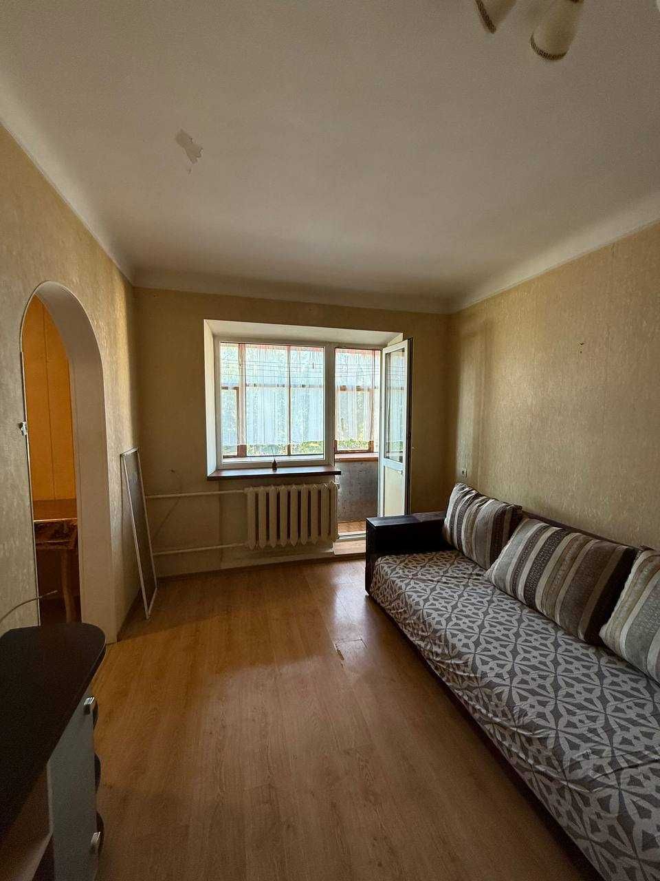 2к квартира, Поділ, 47м2, цегла, з ремонтом!