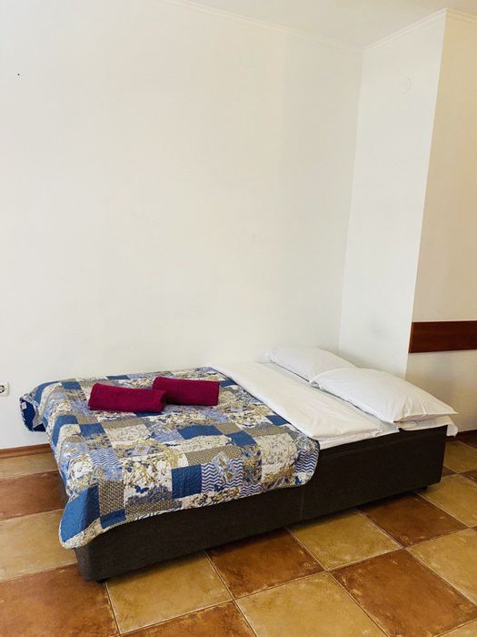 Затишна кухня-студія + спальня на Корзо в Центрі.  Подобово!