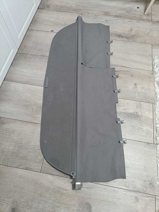 Шторка.
Митсубиши паджеро вагон 4й.