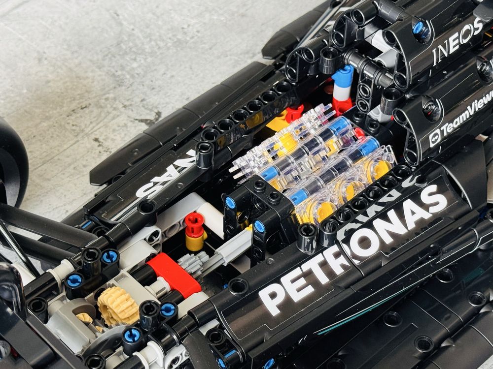 Klocki w workach LEGO 42171 Technic Mercedes-AMG F1 W14 E Performance