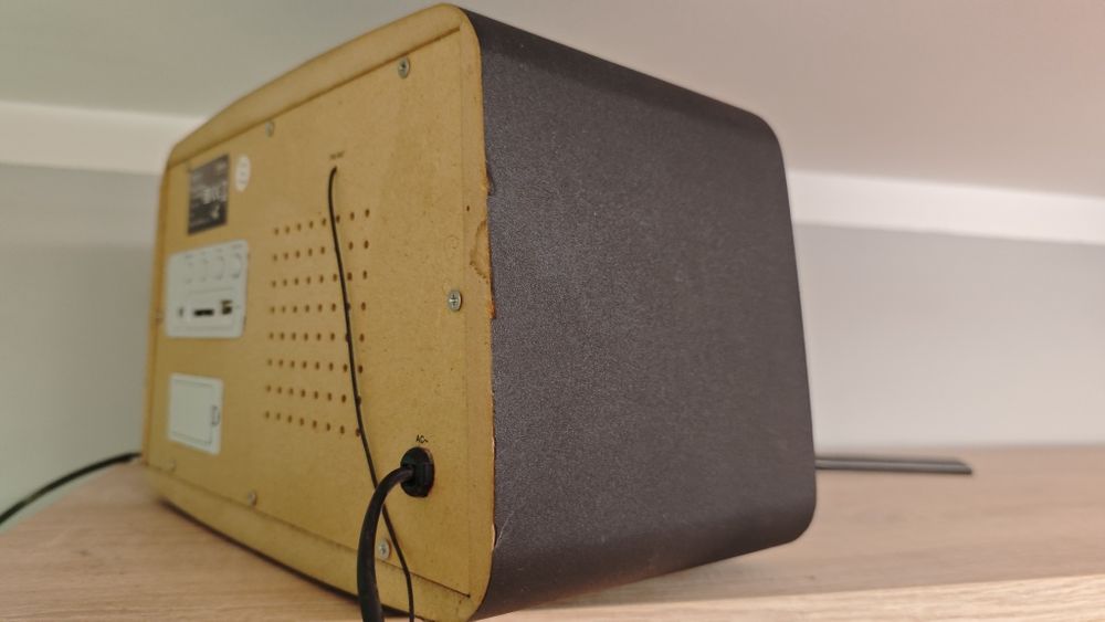 Radio retro Camry CR 1126