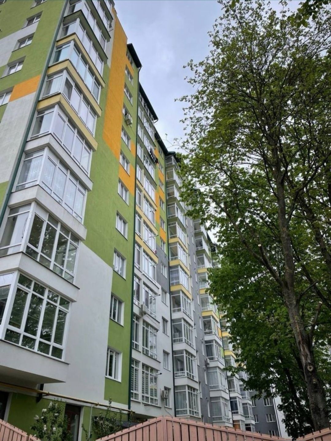 Продам 3 кімнатну, зданий будинок 6 поверх 92 м2