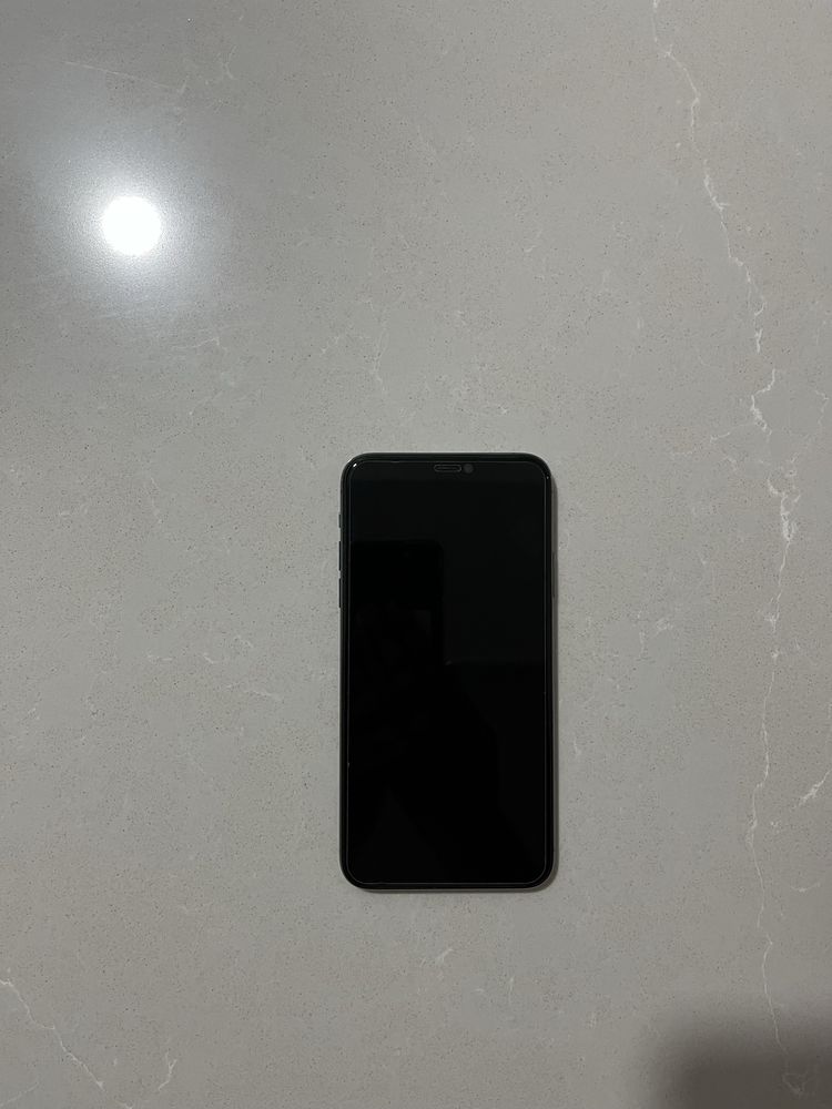 Vende-se iphone 11 Pro max 256 gb