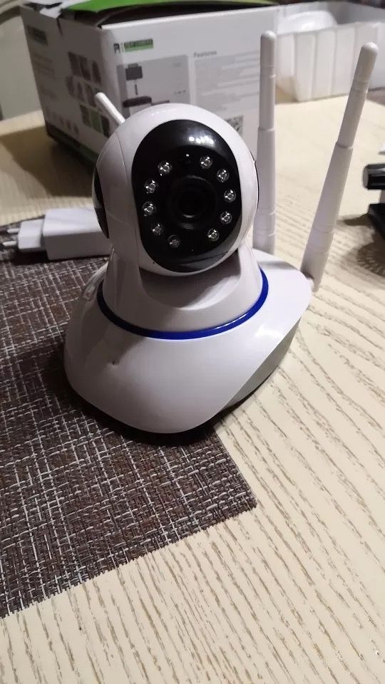 Беспроводная поворотная WIFI IP камера SMART PRO Q5, с датчиком движен