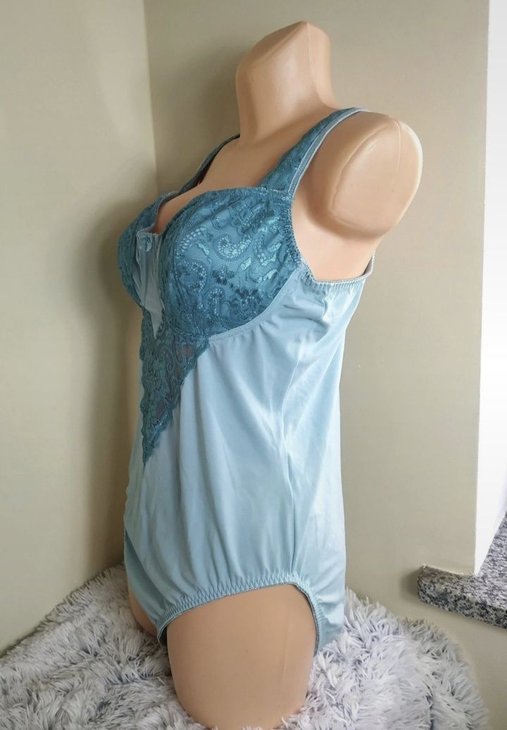 Niebieskie Body Modelujące Wyszczuplające Z Koronką Roz. 100B