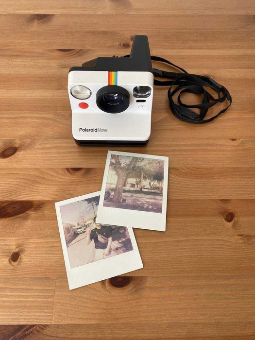 Polaroid Now i-Type — câmara instantânea