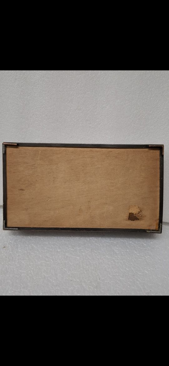 Pudełko mosiężno-drewnoane po cygaretkach vintage