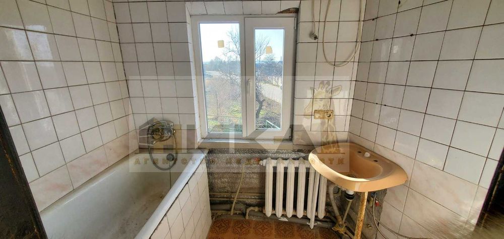 Продам будинок вул. Грушевского.