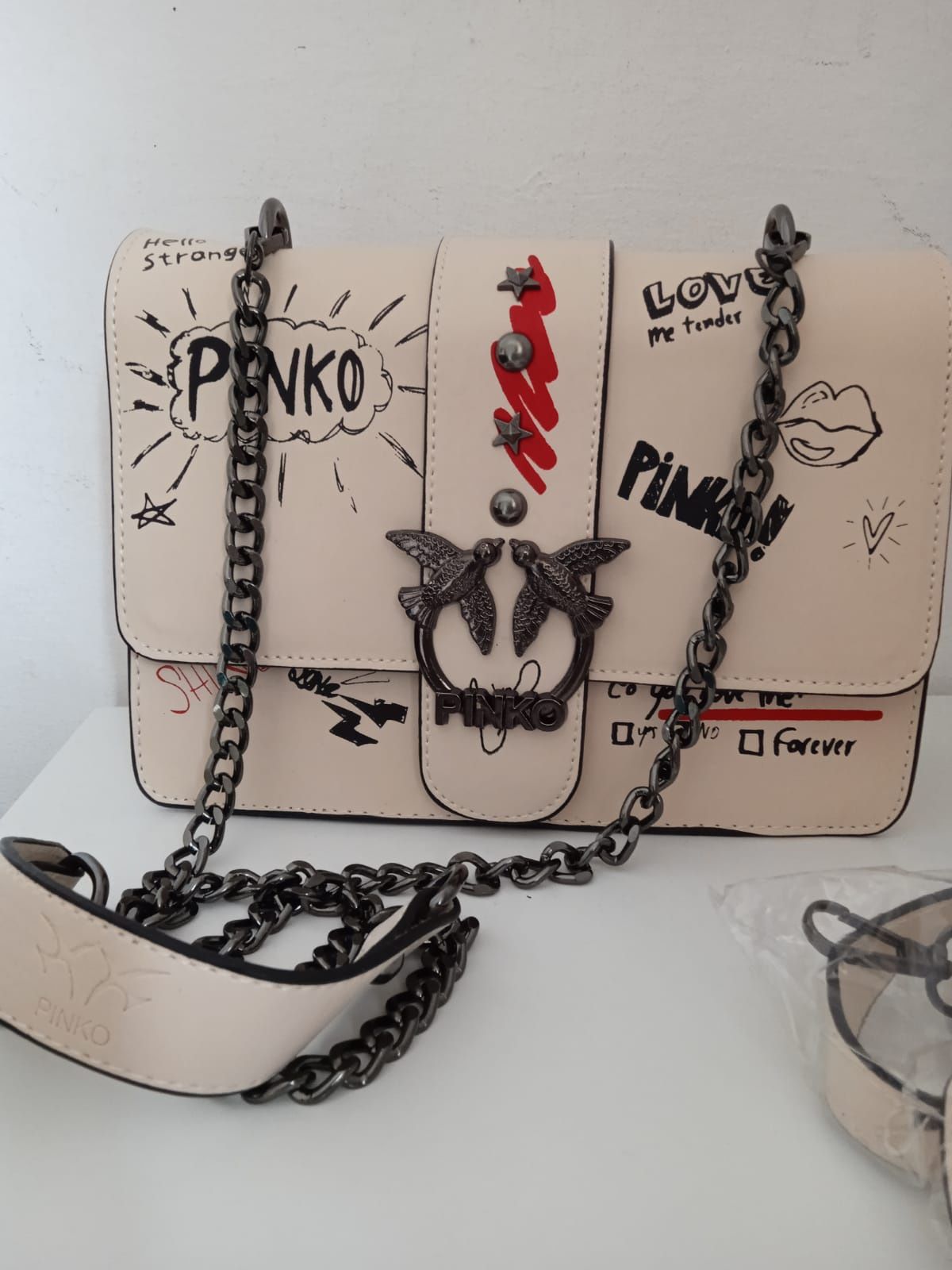 Piękne nowe cross body torebka pinko