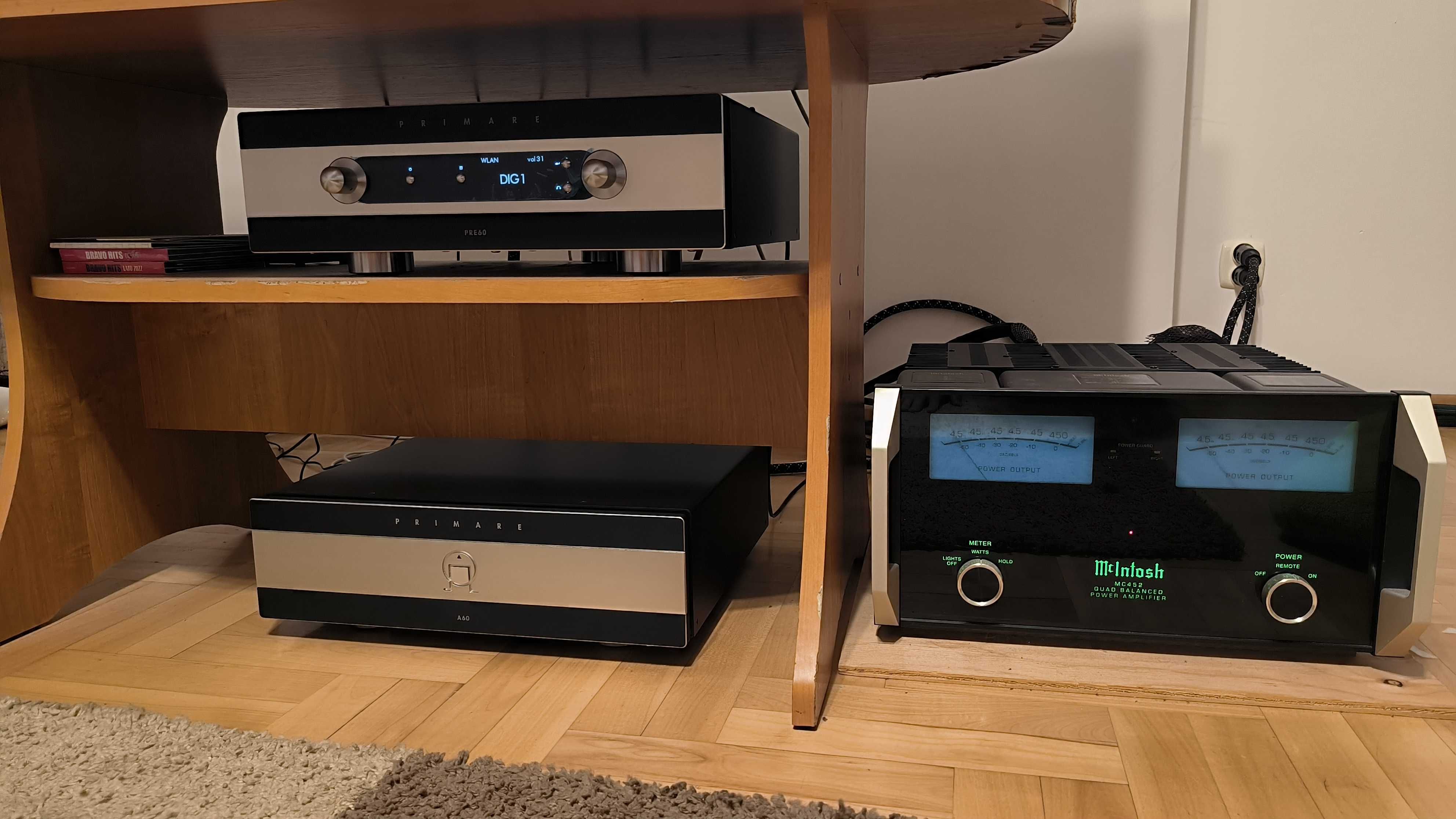 Primare A60/Primare PRE60 poweramp ta preamplifer ta processor hi end