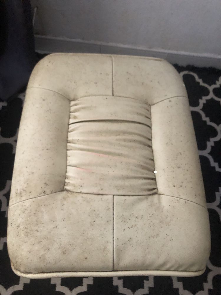 Cadeirao de massagem com apoio pés